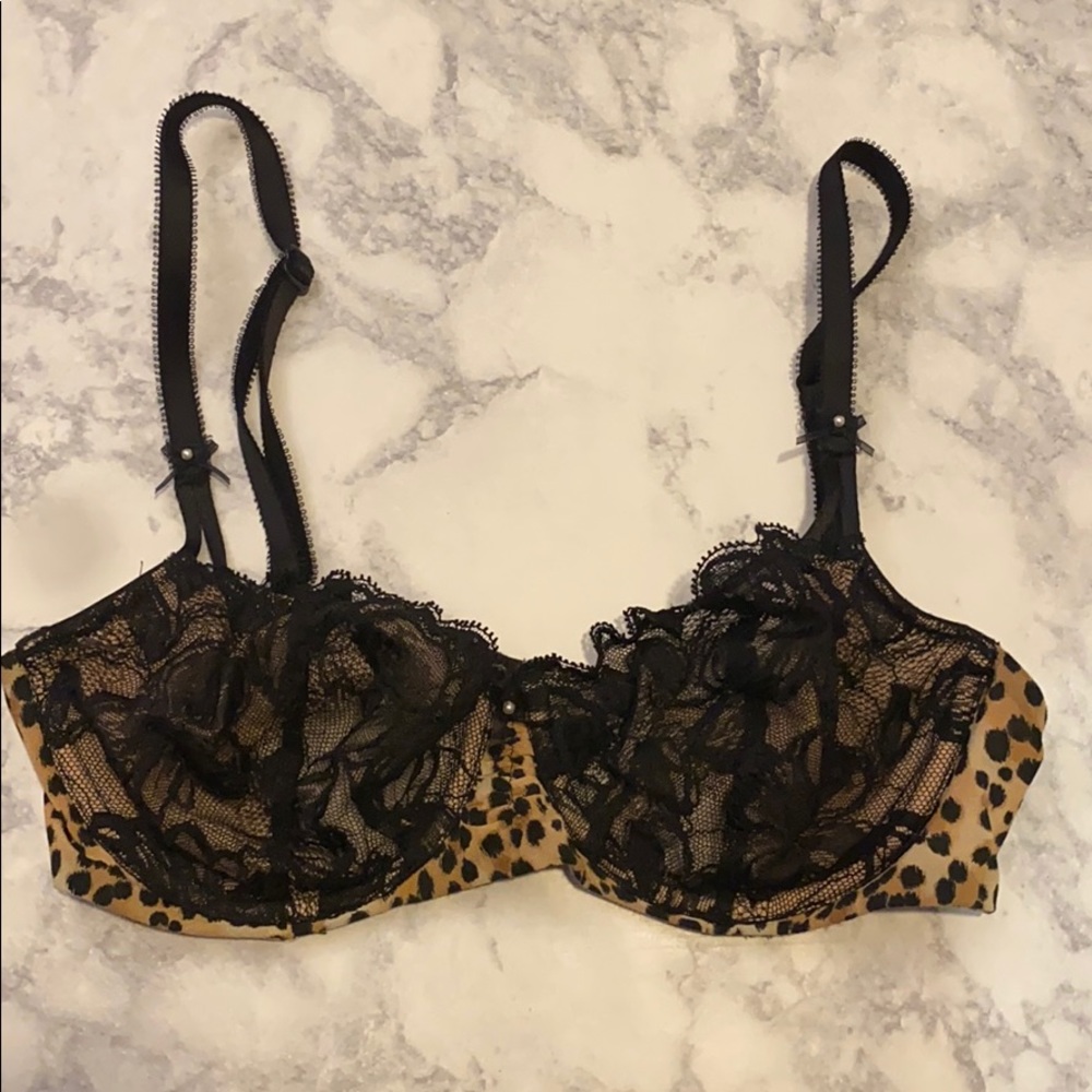 Victoria’s Secret black and cheetah print lace bra